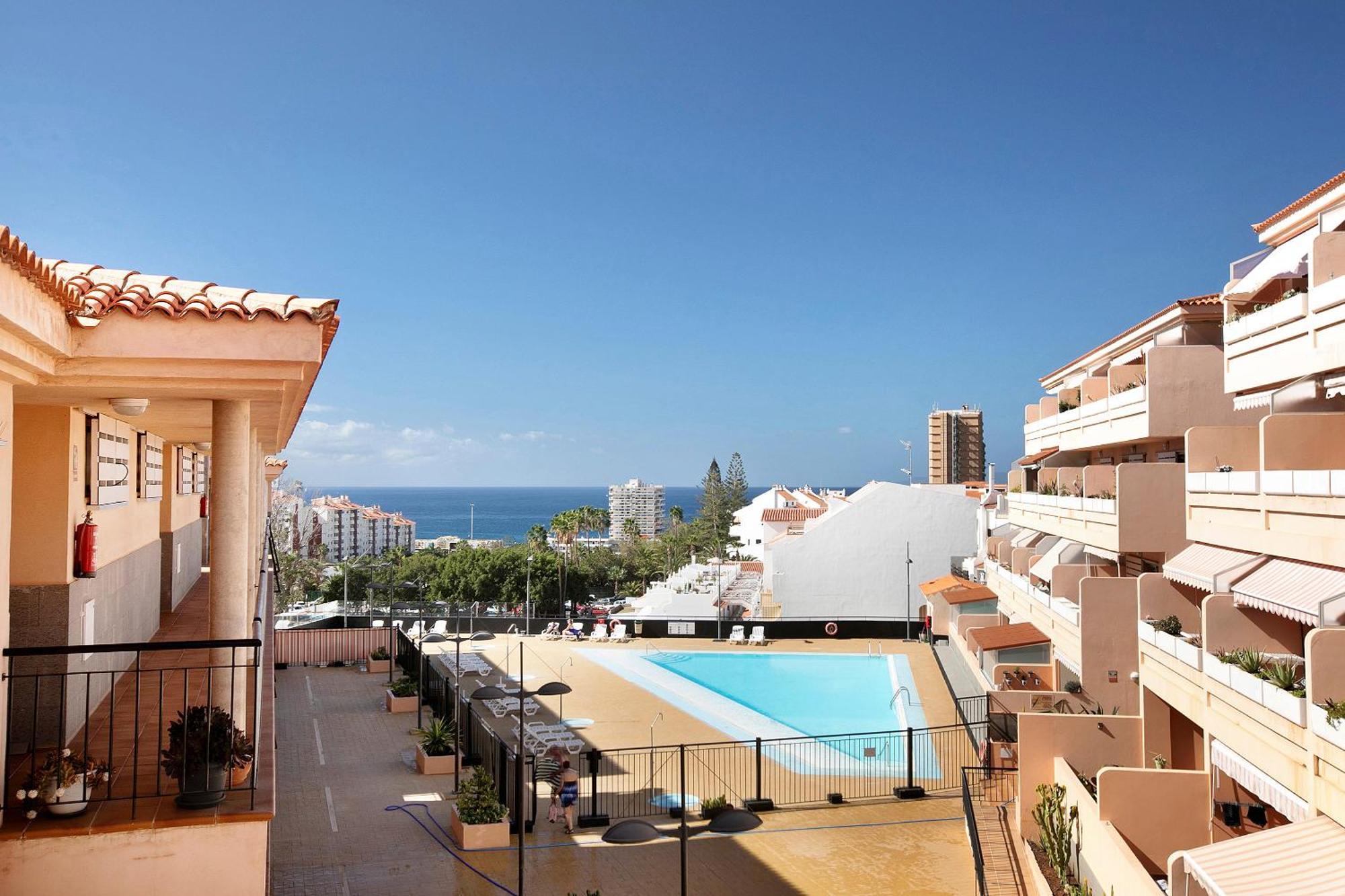 Atico Seres Apartment